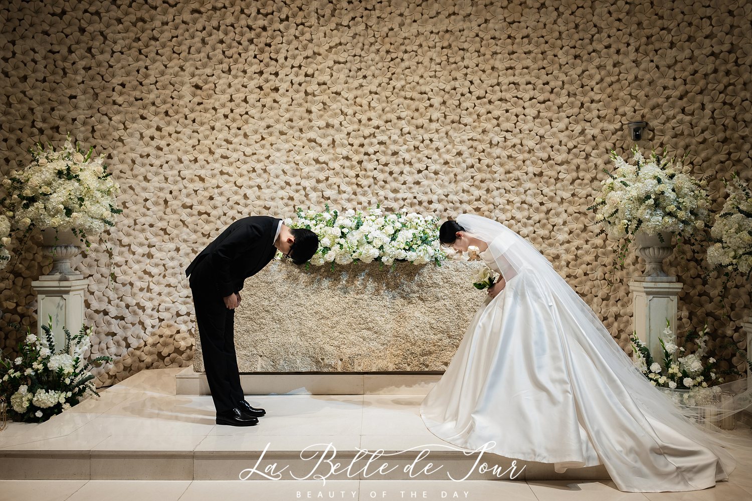 스톤 제단 인사