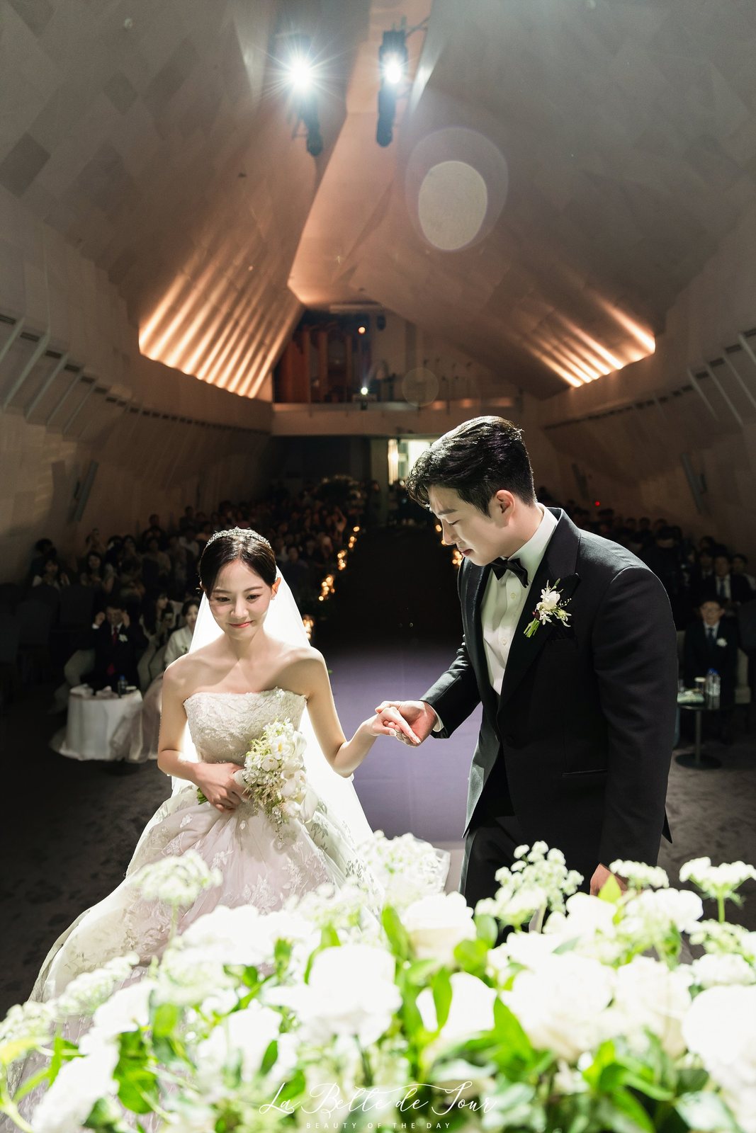 라벨드쥬 소노펠리체컨벤션 본식스냅 — 예식 장면